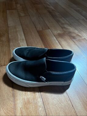 VANS Slip on Classic Black Perforated Leather Size 8 Womens